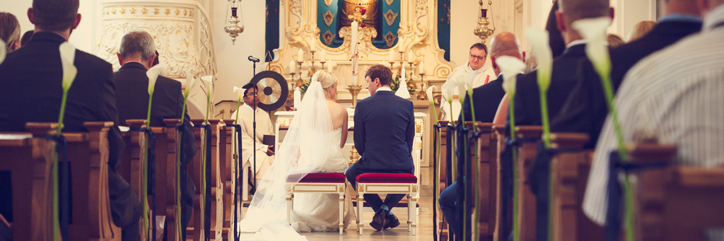 Brautpaar_in_der_Kirche